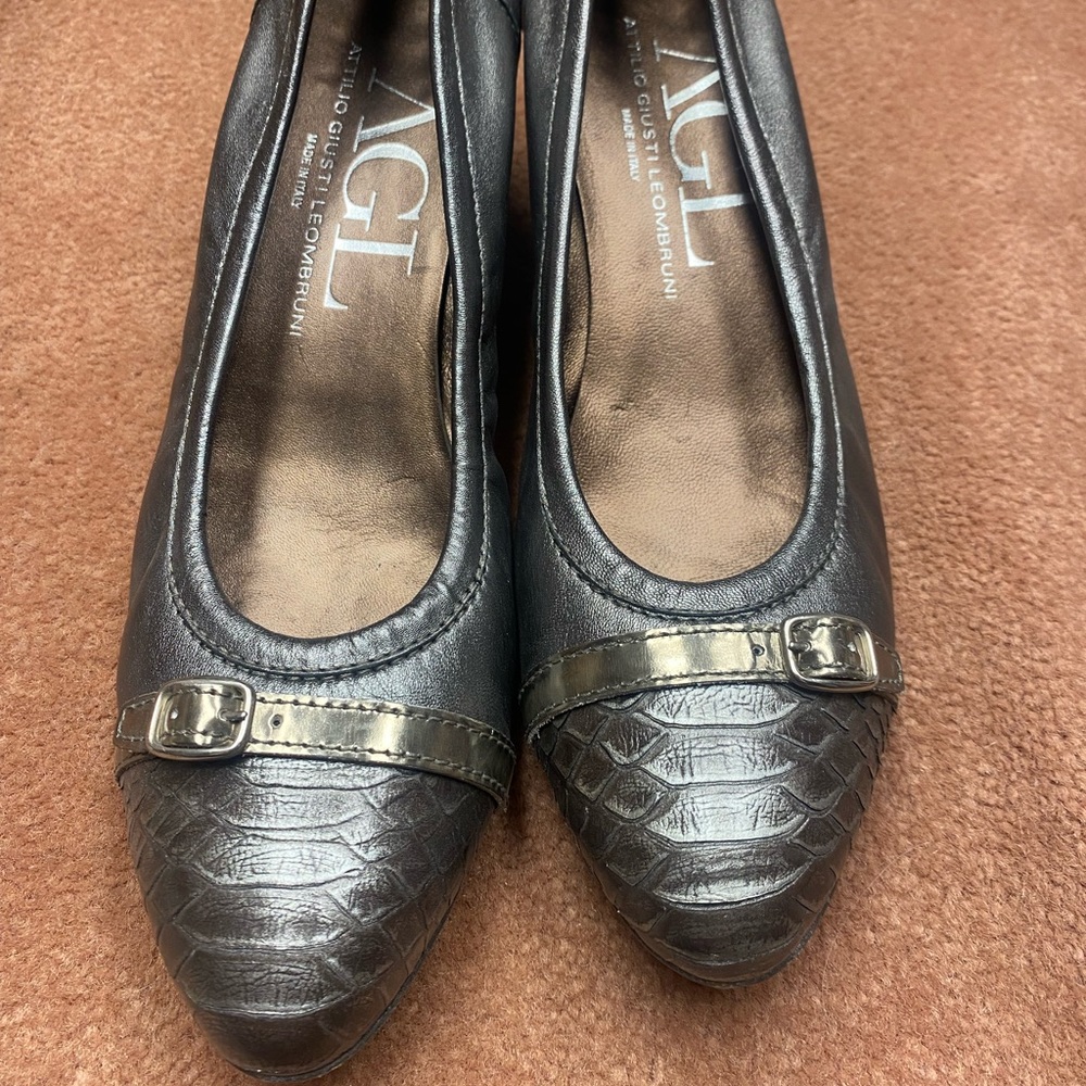 AGL flats
